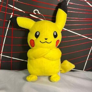 Pokemon Pikachu Yellow Tomy Nintedo‎ Plush Stuffed Animal 2018 9" NWOT